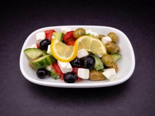 greek_salad_800x600-Yevpayg.jpg